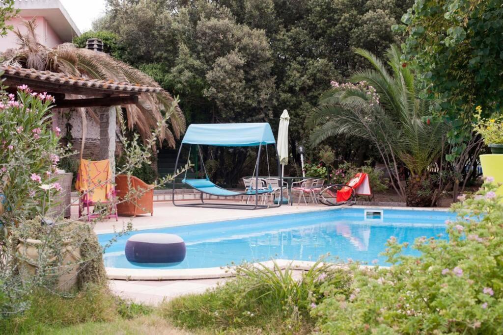 Loft Mansardato Con Giardino E Piscina In Villa Privata Loft With Garden And Swimming Pool In A Private Villa Sestu Exterior photo