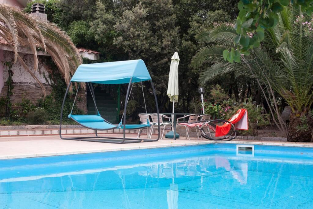 Loft Mansardato Con Giardino E Piscina In Villa Privata Loft With Garden And Swimming Pool In A Private Villa Sestu Exterior photo